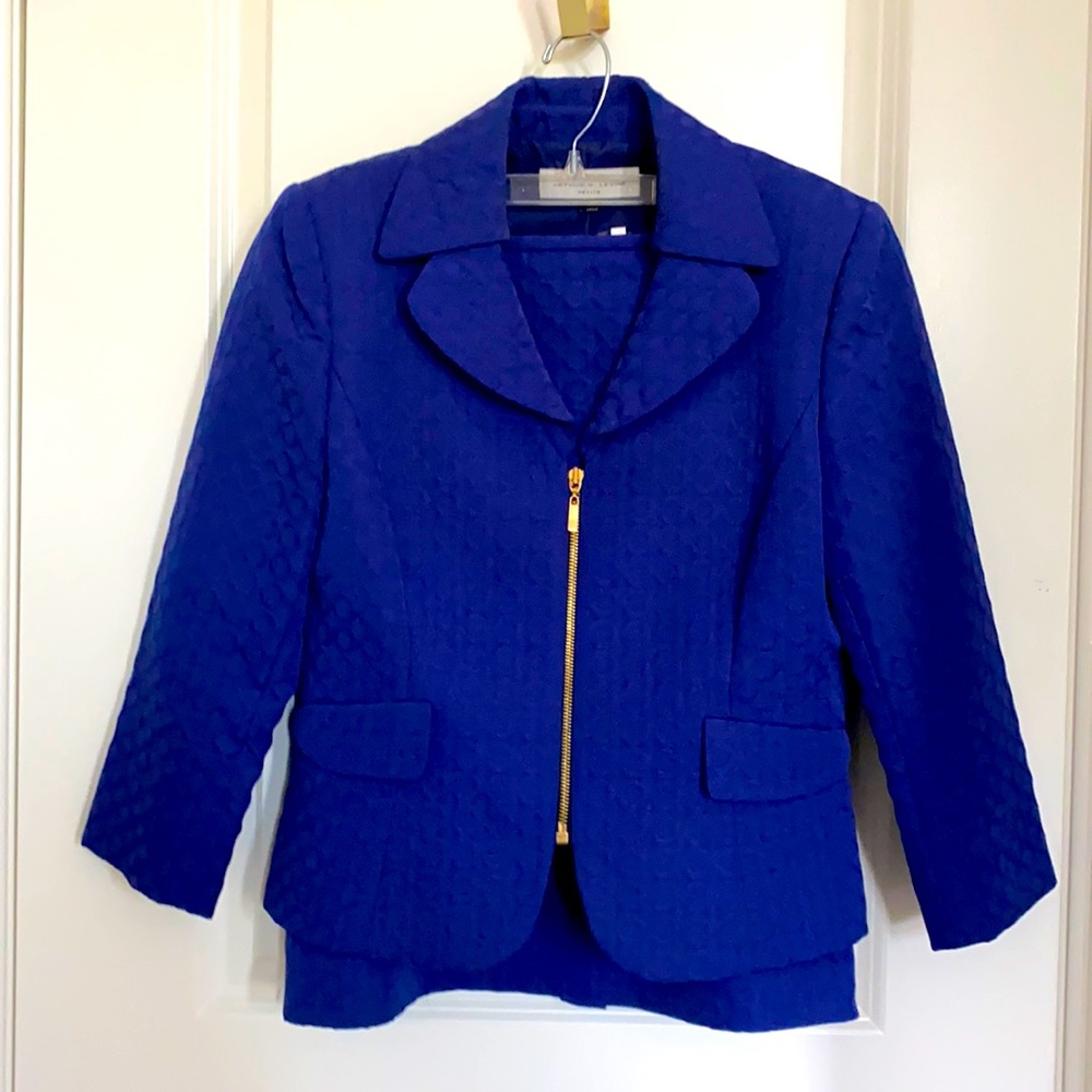 Tahari Jacket & matching skirt